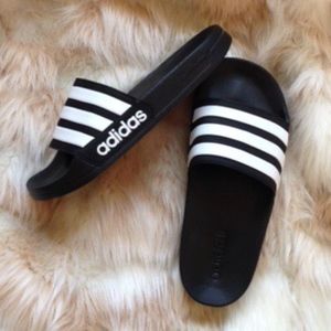🌸 Adidas Cloudfoam Slides 🌸